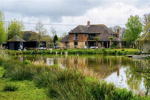 Lily Ponds Cottage in West Sussex