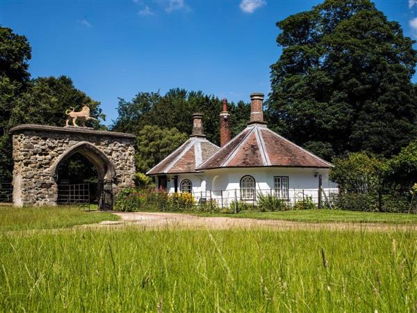 Lion Gate Lodge in Scrivelsby, Lincolnshire