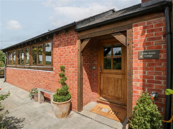 Little Acorn Cottage, 