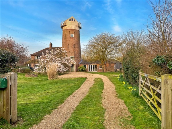 Little Windmill, Hindolveston
