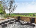 Enjoy your time in a Hot Tub at Lizzies Cottage; Lincolnshire
