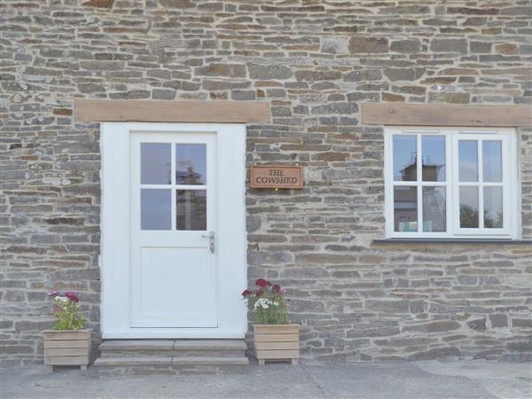 Lluest Cottages - The Cow Shed in Lampeter, Dyfed