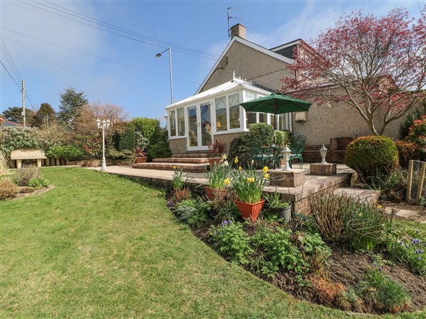 Llwyn Derw in Talybont, Gwynedd