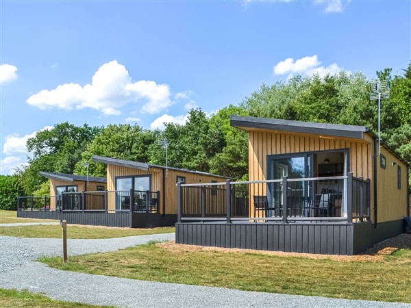 Lodge 2, Cottingham
