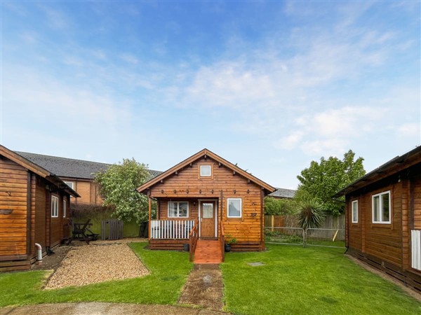 Log Cabin Four in Lincolnshire