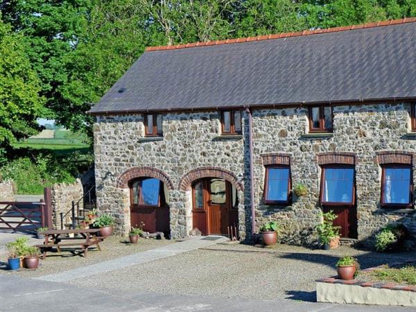 Longlands Farm Cottages - The Cart Shed in Haverfordwest, near Narberth, Dyfed