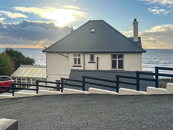 Lounge Holidays - Bryn Eglwys in Gwynedd