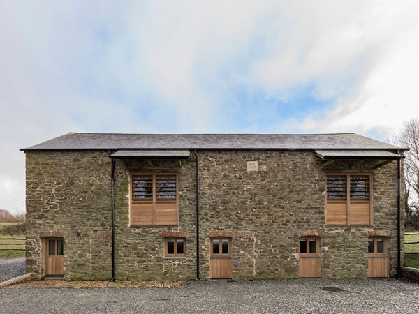 Lower Walreddon Barn in Devon