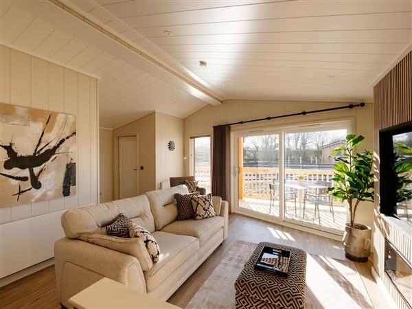 Luxury Boutique Retreat Pet, 