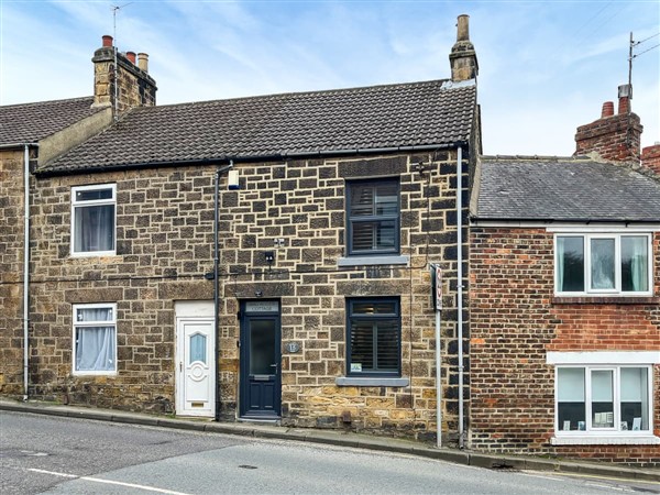 Mad Alice's Cottage in Cleveland