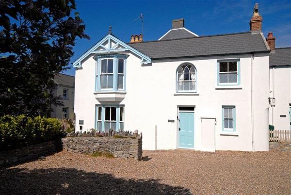 Manorbier Holiday Cottages - Ty Mor in Dyfed