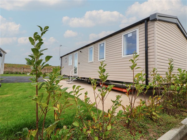 Maple Court 15 - Denbighshire