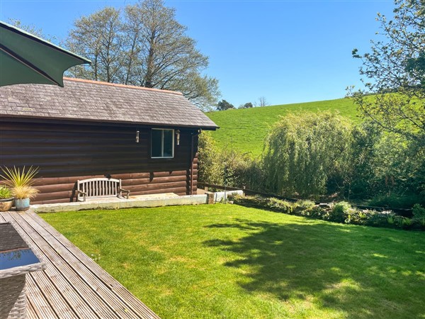 Maple Leaf Cottage in Cornwall