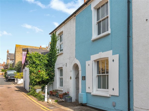 Mcenroe Cottage in Kent