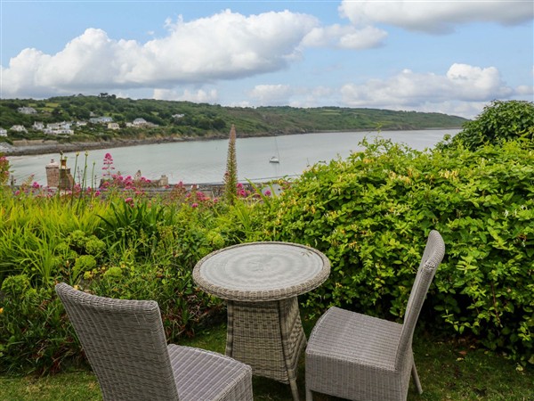 Mermaid Cottage in Coverack near St Keverne, Cornwall