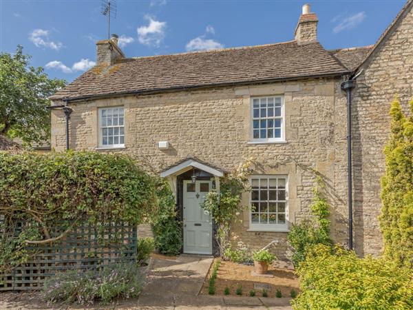 Middle Cottage in Easton on the Hill, near Stamford, Northamptonshire