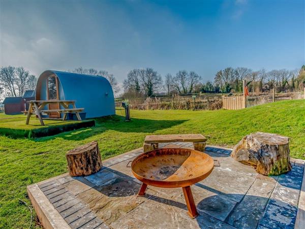 Mill Stream Glamping  - Otter Pod in Lincolnshire