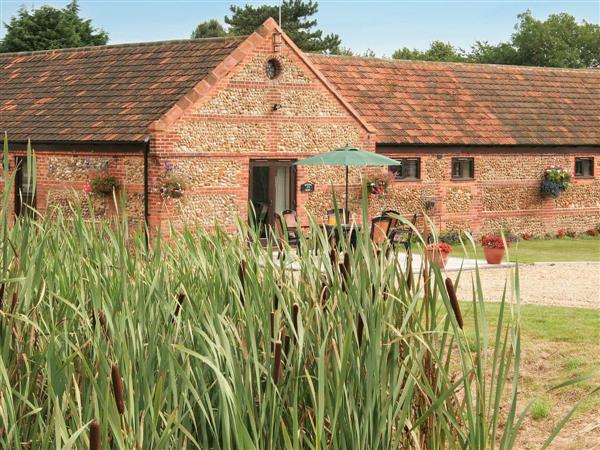 Moor Farm Stable Cottages - Baileys Barn in Foxley, near Fakenham, Norfolk