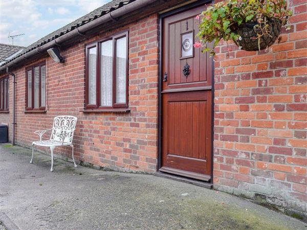 Moor Farm Stable Cottages - Stable Cottage 1 in Foxley, near Fakenham, Norfolk