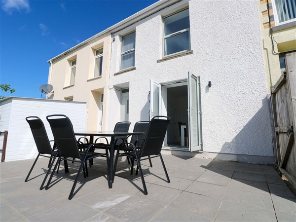 Mountain View Cottage in Powys