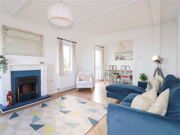 Ms Merryn 37 St. Cadocs - Cornwall