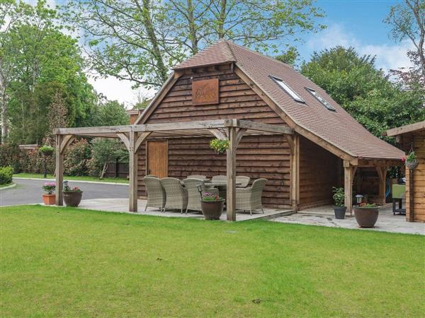 New Forest Holidays - The Bijou Snug in Hythe, near Southampton, Hampshire