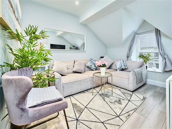No.3 Princess Yellow Apartments in Co Antrim