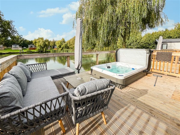 No11 Willows Bank, Claxby
