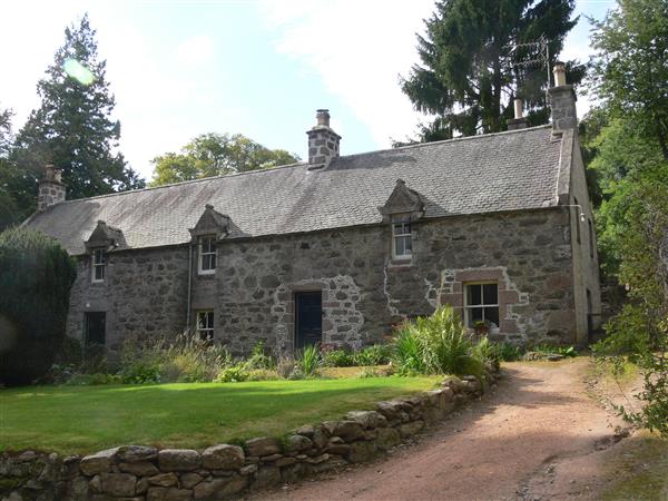 North Mains Cottage in Aberdeenshire