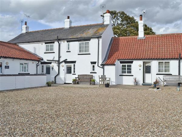 North View Cottage in Barmston, near Bridlington, North Humberside