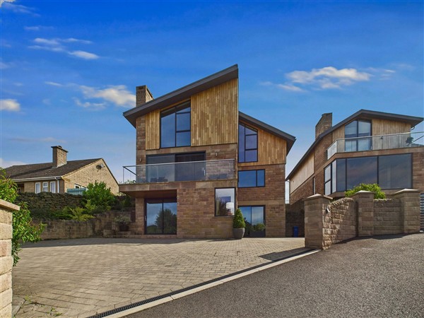 Oakwood House, 