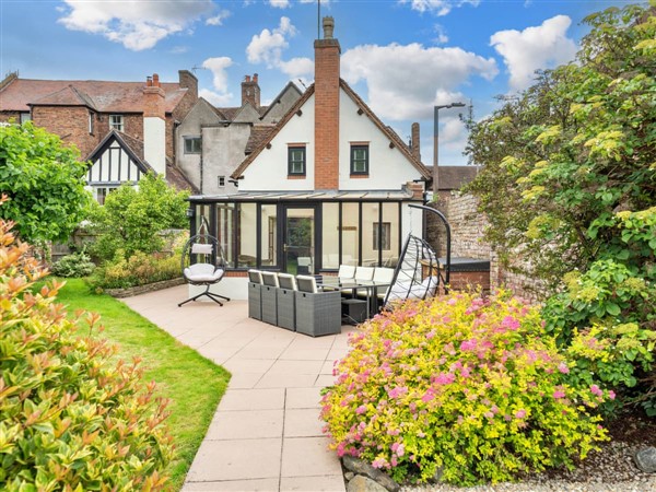 Ocean Gate in Shropshire