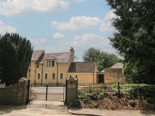 Old Cottage Hospital Annexe - Oxfordshire