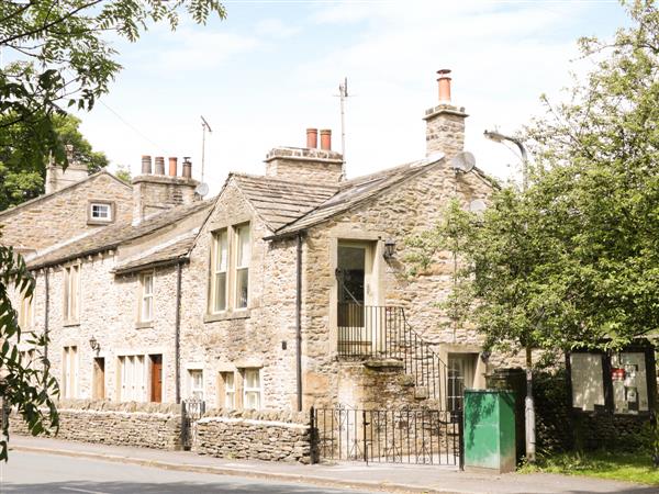 Orchard Cottage in Lothersdale near Skipton, North Yorkshire