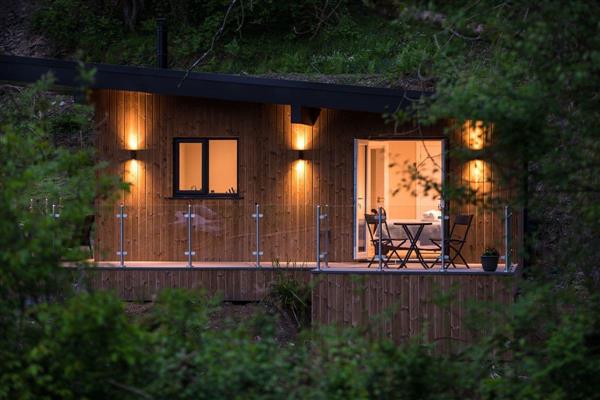 Pant Farm Lodges - Kites Nest in Powys