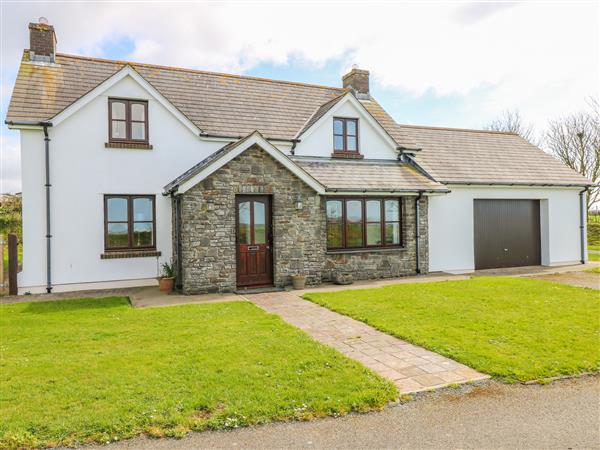 Park Hall Cottage in Solva, Dyfed
