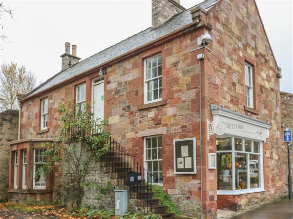 Pear Cottage in Melrose, Roxburghshire
