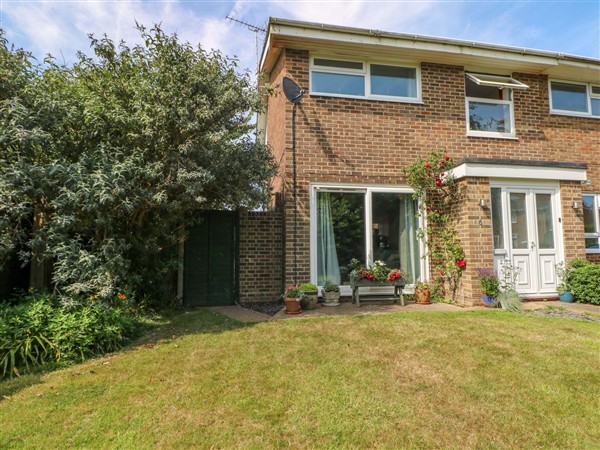 Pebble Place - West Sussex