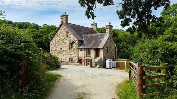Penbryn Cottage in Llandysul, Mid Wales - Dyfed
