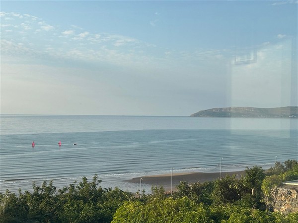 Penmaenmawr Coastal Retreat in Gwynedd