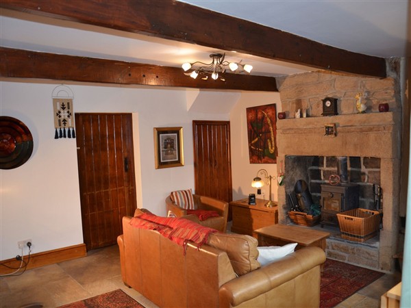 Pet-friendly cottage with walks from the door in West Yorkshire