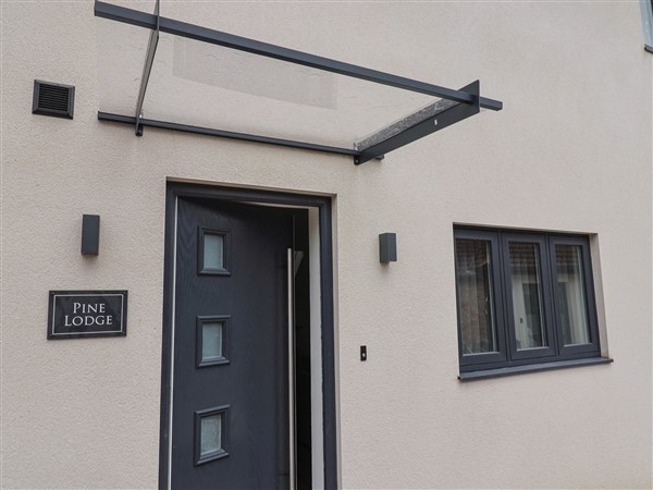 Pine Lodge - Somerset