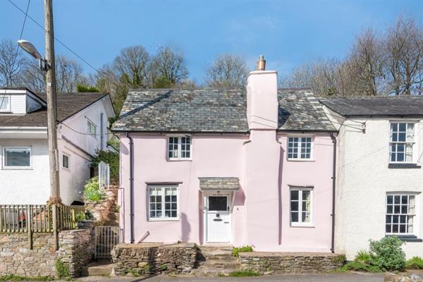 Pink Cottage in Noss Mayo, Devon