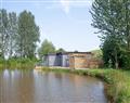 Relax in a Hot Tub at Ponsford Ponds - Kingfisher Lodge; Devon
