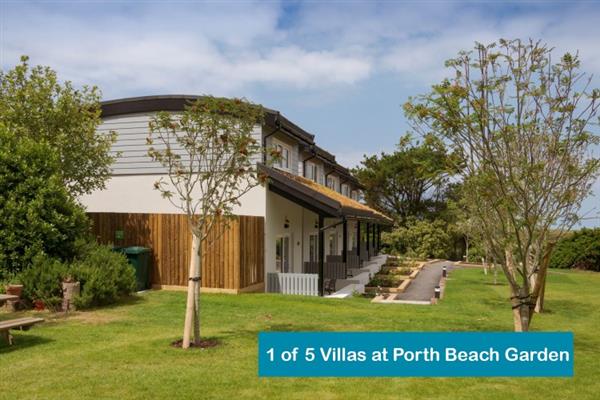 Porth Beach Garden Villas - Twin bed (3845) in Cornwall