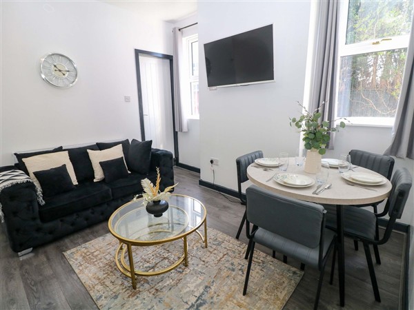 Potter's Wheel - Staffordshire