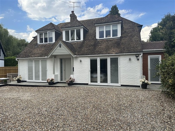 Quay house studio in Buckinghamshire
