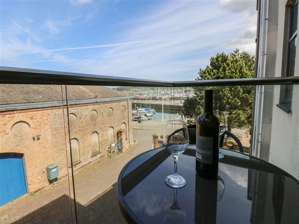 Quayside Apartments, 