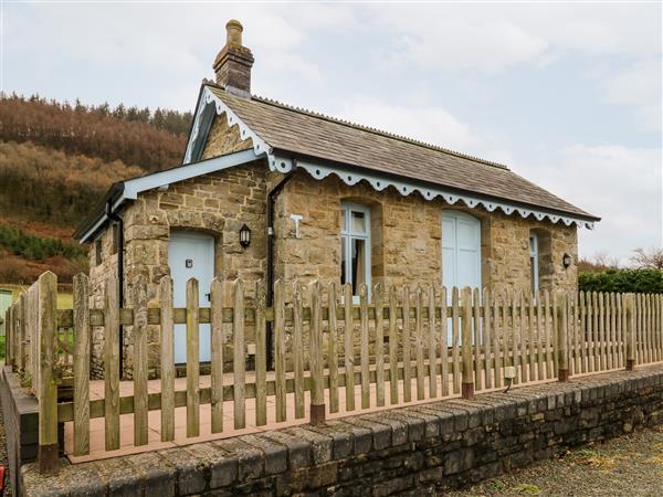 Railway Station Cottage - Powys
