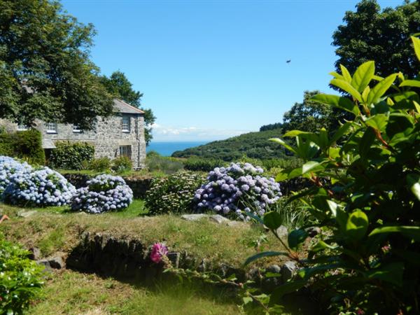 Rainbow Cottage in Porthallow, Cornwall